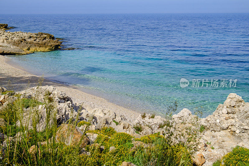 Cala dell'Uzzo位于意大利西西里岛西北部的自然保护区，绵延约7公里的原始海岸线。